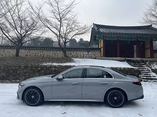 'E클래스 측면' 사진=이상진