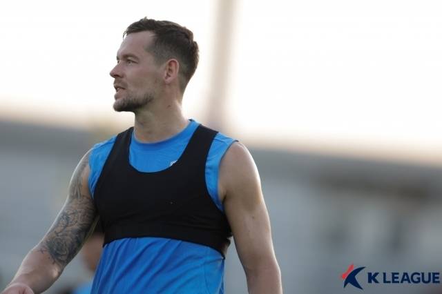 일류첸코./프로축구연맹