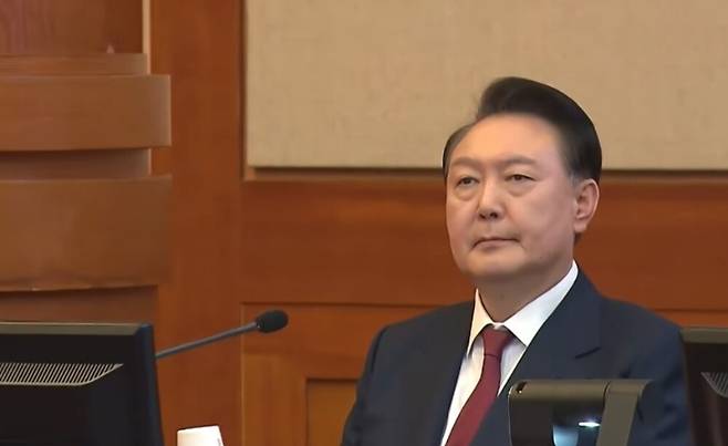 탄핵심판 변론에 출석한 윤석열 대통령 (SBS 캡처)