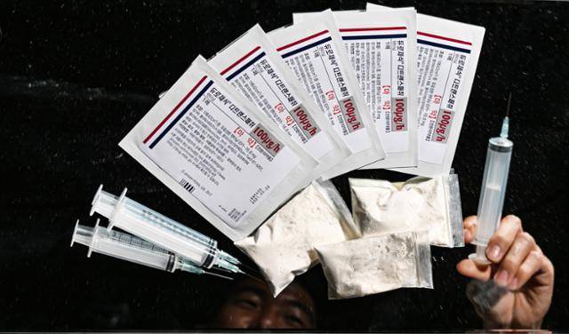 국내에 유통되고 있는 비마약성 진통제 펜타닐 패치. 한국일보 자료사진