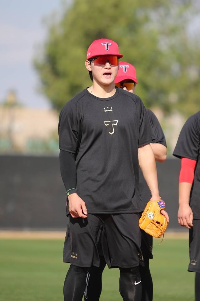 김도영이 어바인 스프링캠프에서 훈련하고 있다/KIA 타이거즈