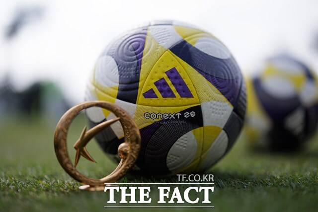 2025시즌 K리그 공인구로 채택된 아디다스 ‘커넥스트 25 프로’./K리그
