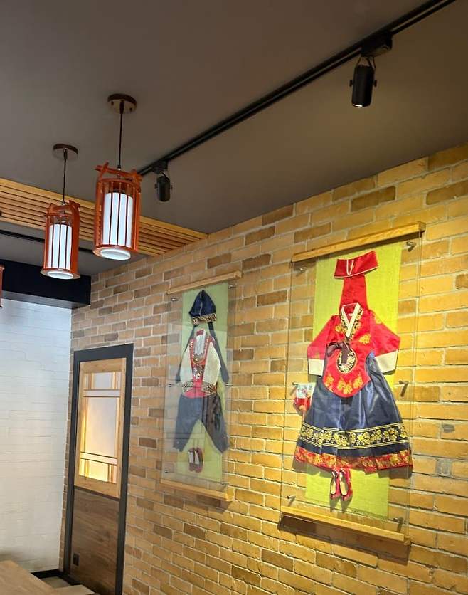 0e9e817fb6f36cf523e8f7e2379c701f759a12131567819dd7b85fd32e433ef201c12815716dad6984c0fceae4c5f99a254e3c5e84