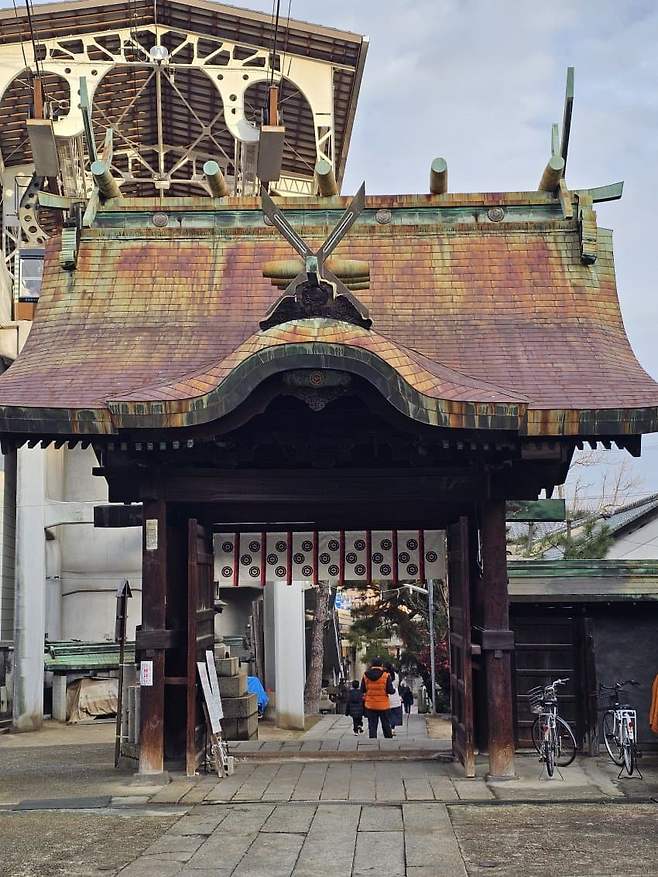 3fb8c32fffd711ab6fb8d38a4788766d4f5ca498fe4e43a8607fd7273e3f0eefadae091b64ac202bf5d588e38b32