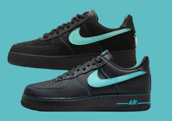 나이키x티파니앤코 에어포스 1 로우 SP 1837(뒤쪽)과 나이키 에어 포스 1 로우 블랙 /오로라 그린. 출처=나이키