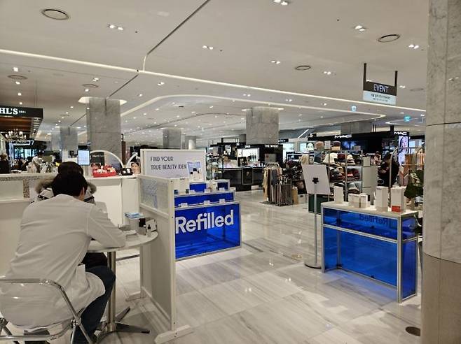 서울 강동구 현대백화점 천호점 1층에 설치된 AI 체험형 팝업스토어. (사진=박재현 기자)