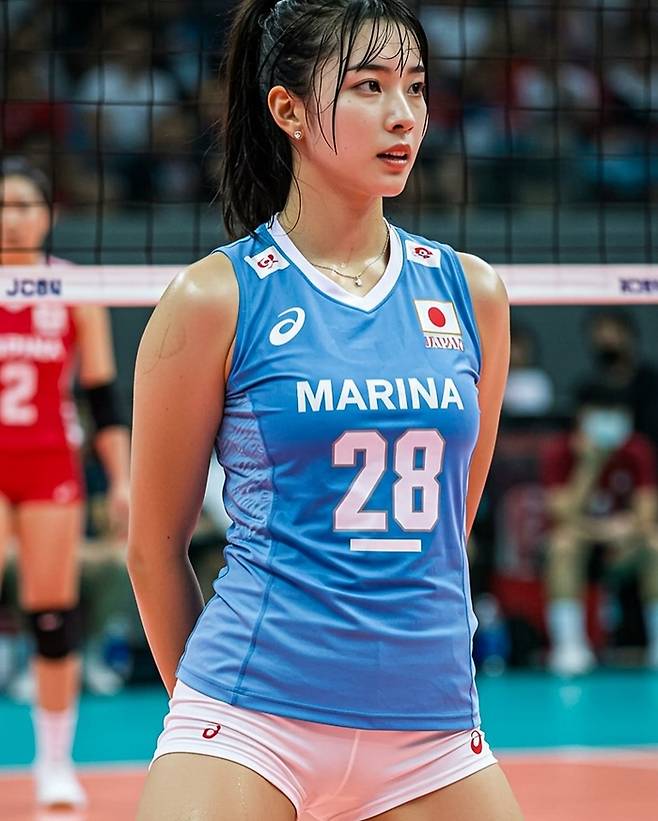 사진 | 마리나 하세가와 스레드