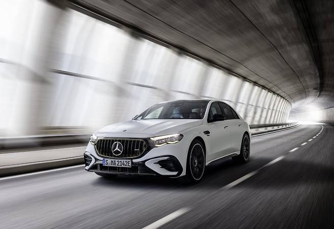 메르세데스-AMG E 53 하이브리드 4매틱+. 벤츠코리아 제공