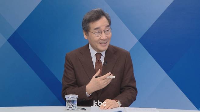 ▲ 19일 KBC '여의도초대석'에 출연한 이낙연 새미래민주당 상임고문