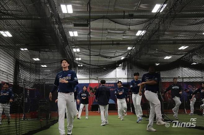 NC는 선발진 고민을 해결하지 못한 채 대만으로 출국한다. 연습경기와 시범경기를 통해 다양한 플랜이 공개될 예정이다. NC 다이노스