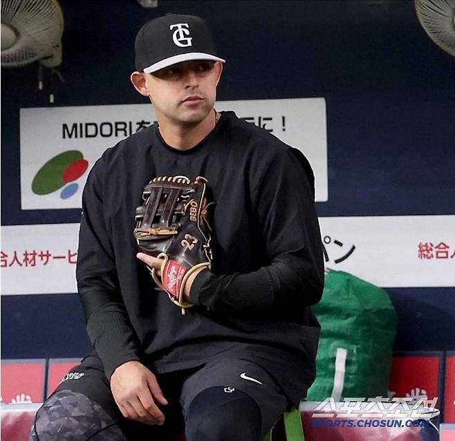 수염을 깎고 요미우리 스프링캠프에 참가한 오도어. 수염을 금지하는 요미우리 규정을 따랐다. 그러나 아베 감독의 2군행 지시를 거부하고 개막 직전에 팀을 떠났다. 사진캡처=요미우리 자이언츠