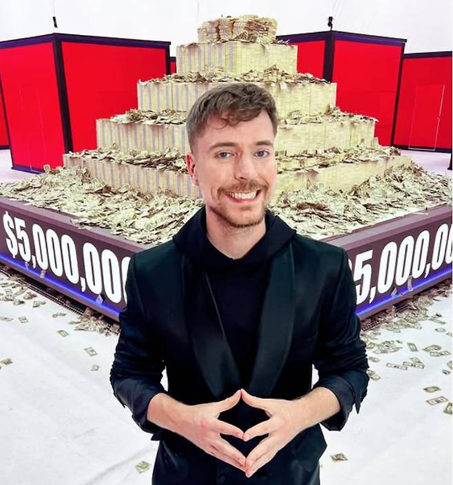 유튜버 미스터비스트 SNS 캡처