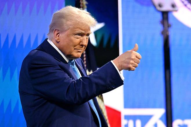 도널드 트럼프 미국 대통령은 19일(현지시각) 플로리다주 마이애미에서 열린 ‘미래투자이니셔티브(FII) 프라이오리티 서밋’에 참석하고 있다./AFP 연합뉴스