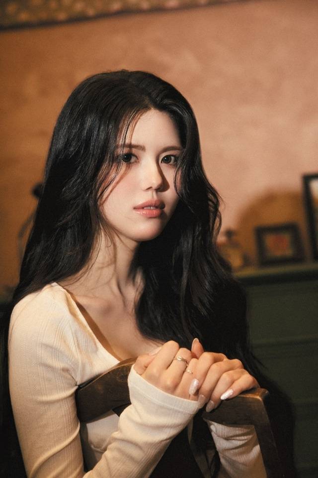 가수 올리비아 마쉬 (출처: 엠플리파이)