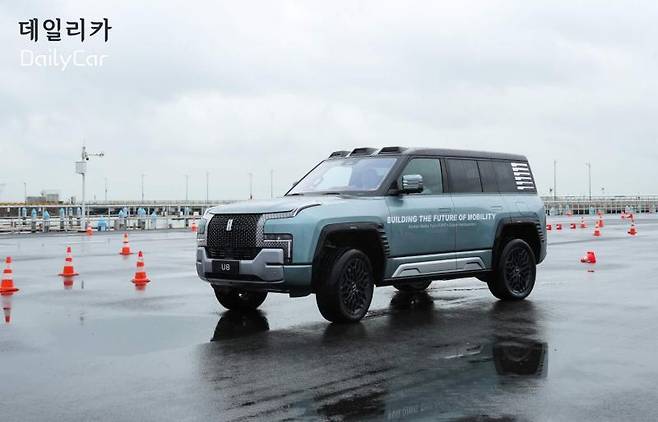 BYD, 양왕 U8 (Yangwang U8)