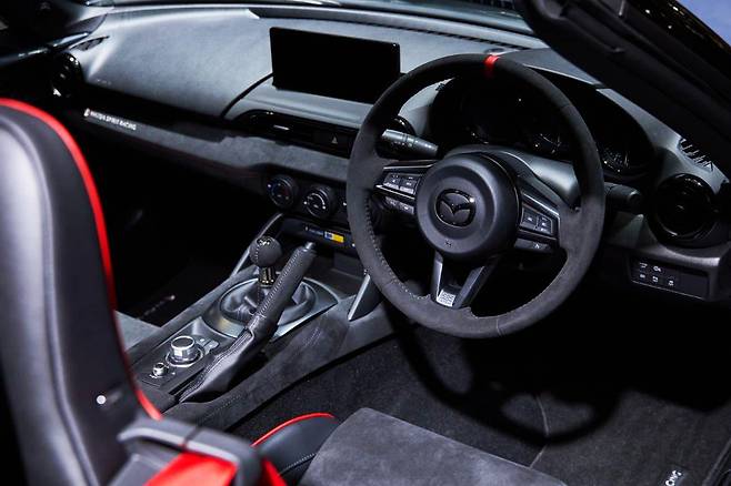 마쓰다 MX 5 스피릿 레이싱 실내