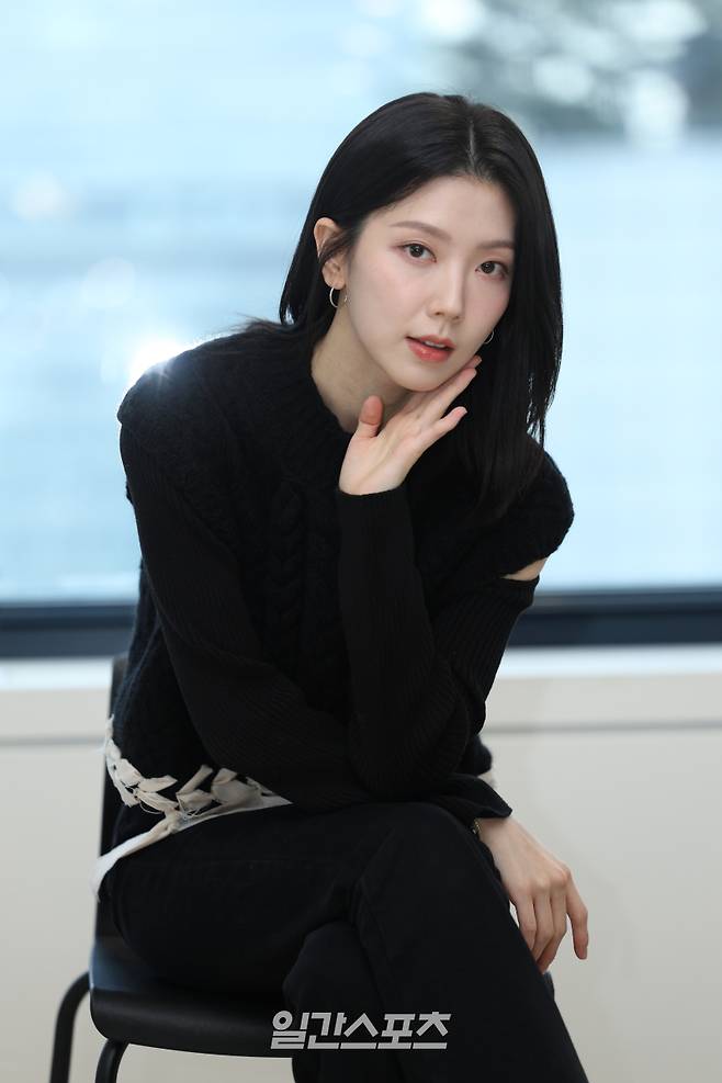 배우 하서윤이 5일 오후 서울 중구 순화동 KG타워에서 진행된 일간스포츠와의 인터뷰에 앞서 포즈를 취하고 있다. 서병수 기자 qudtn@edaily.co.kr /2025.03.05/