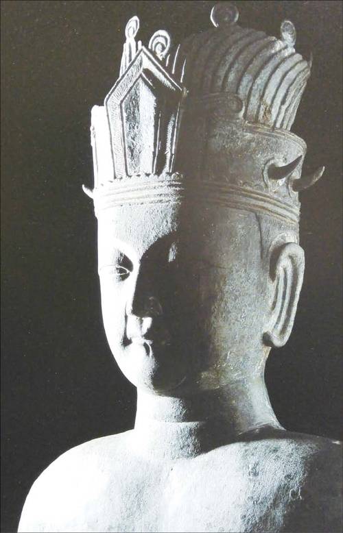 태조 왕건은 본관과 성을 하사, 호족을 모으는 ‘네트워크 전략’으로 고려의 힘을 다졌다. 사진은 왕건릉에서 출토된 왕건 청동상의 얼굴 부분. (매경DB)