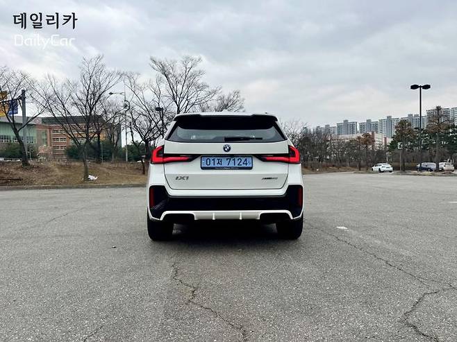 BMW iX1