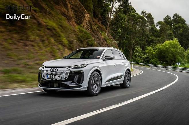 더 뉴 아우디 Q6 e-트론