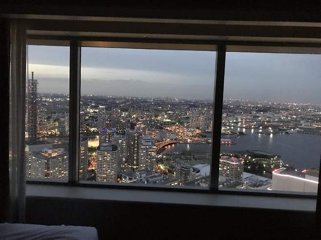 0490f719b1806af420b5c6b236ef203e05a4ebbe04753ac2