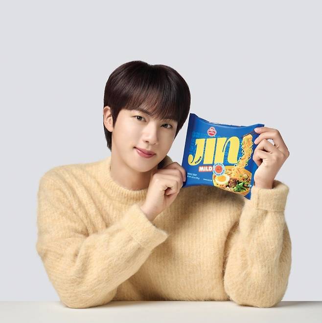 라면은 역시 방탄소년단 진~라면..진라면, 오뚜기몰 실시간-최근 7일간 베스트 상품 1·2위 석권