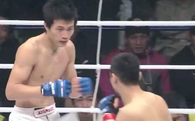 정찬성이 2009년 3월 도쿄 요요기 국립경기장에서 Sengoku 데뷔전을 치르고 있다. 센고쿠는 Dream과 함께 2010년대 초반까지 세계 2위 일본 종합격투기 시장을 양분했던 단체다. 사진=World Victory Road