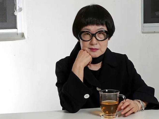 김혜순 시인. 한겨레 자료사진