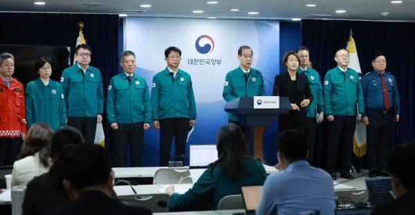 한덕수 대통령 권한대행 국무총리가 26일 정부서울청사에서 산불 예방 관련 대국민담화를 하고 있다. 사진은 기사 내용과 직접적인 관련이 없음. 연합뉴스