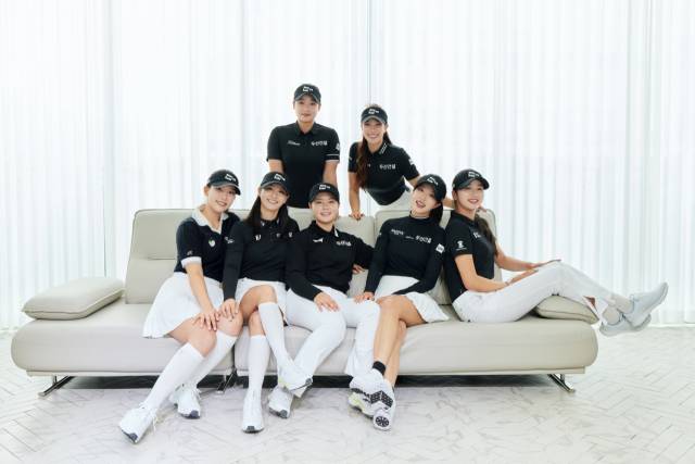 2025년 두산건설 We’ve 골프단 단체 프로필 사진. 사진 제공=두산건설