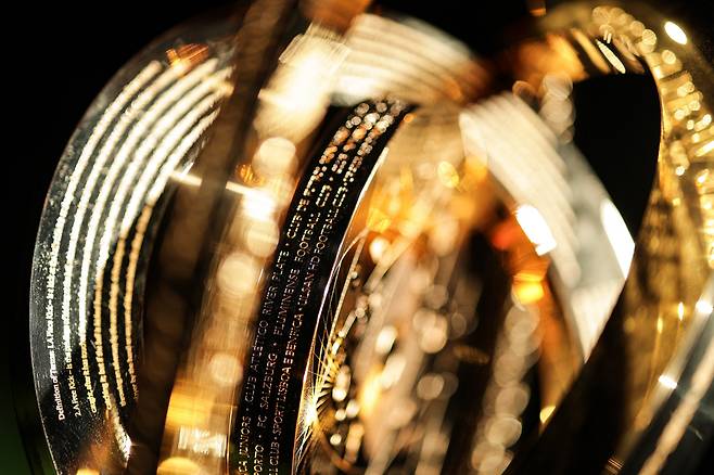 네이버1784/ FIFA 클럽 월드컵 2025 트로피 투어/ 울산HDFC/ 클럽 월드컵 우승 트로피/ 참가팀 각인/ 사진 정재훈