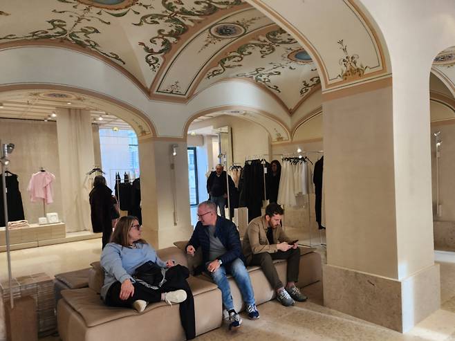 포르투갈 리스본 자라 ‘호시우점’. 김금이 기자