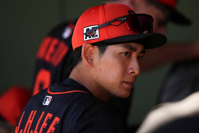 샌프란시스코 자이언츠 외야수 이정후가 3일 미국 텍사스주 휴스턴에 위치한 다이킨파크에서 열린 2025 미국프로야구 메이저리그(MLB) 휴스턴 애스트로스와의 원정경기에 출전하지 않았다. 휴식 차원의 결정이었다. AP 연합뉴스