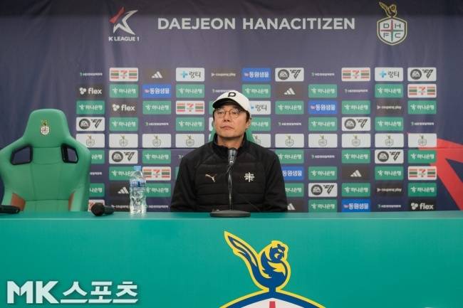 황선홍 감독. 사진=김영훈 기자