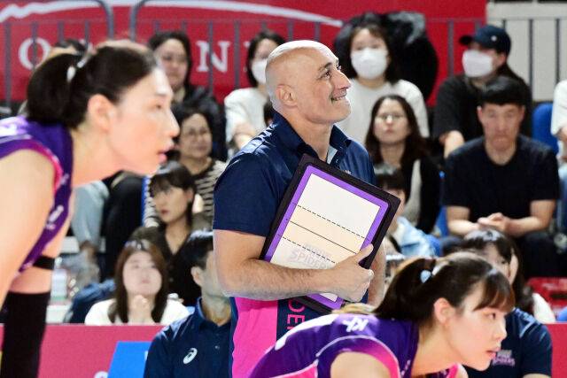 흥국생명 아본단자 감독./KOVO