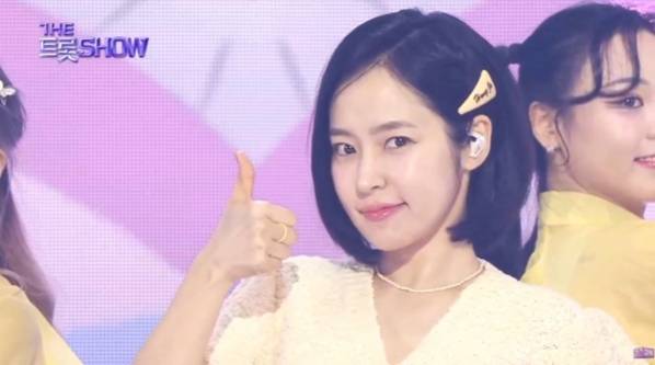 '더트롯쇼' 홍자, 단발도 완벽 소화 '트로트 여신'