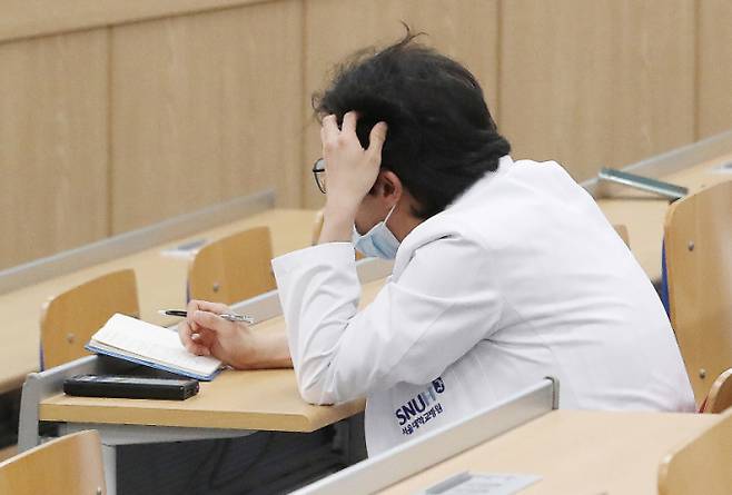 금감원이 최근 간병보험에 대한 수요가 증가하는 가운데, 보험금 청구 시 불이익을 최소화하기 위해서는 보험 약관을 꼼꼼히 살펴볼 필요가 있다고 강조했다./사진=뉴스1 임세영 기자