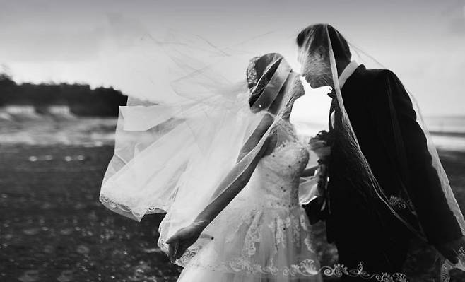 기사 내용과 무관한 결혼사진. 픽사베이