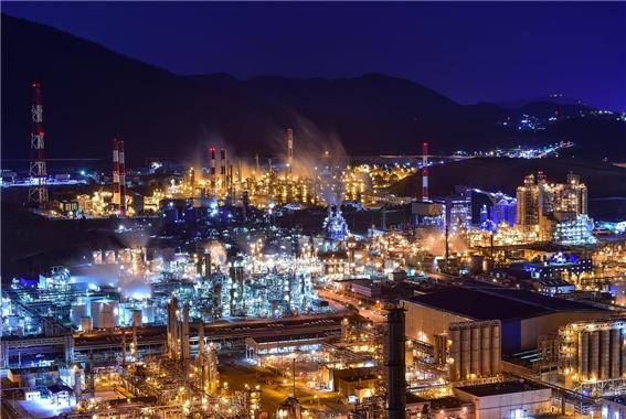 석유화학 산업이 몰려 있는 여수 국가산단 전경. 사진 제공=여수시