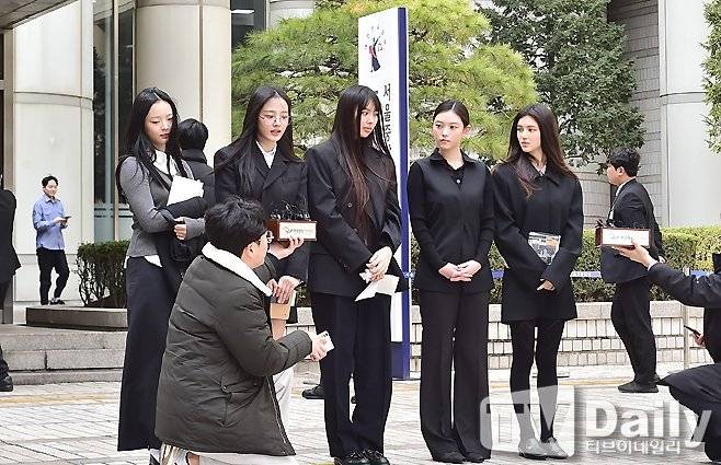 "뉴진스·민희진, 낭떠러지로 전속력 질주 중" 現 법조인 분석 화제