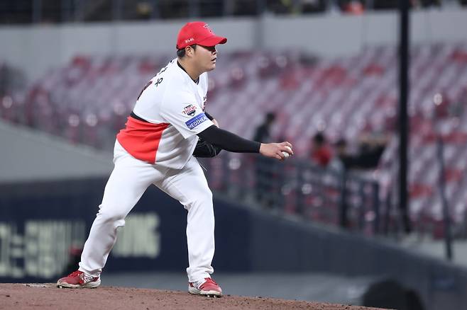 15일 오후 광주-KIA챔피언스필드에서 열린 '2025 신한 SOL Bank KBO리그' KT 위즈와 KIA 타이거즈의 경기, KIA가 KT를 1:0으로 제압하고 2연승을 달렸다. 조상우는 1이닝 무피안타 무사사구 2탈삼진 무실점을 기록했다. KIA 타이거즈