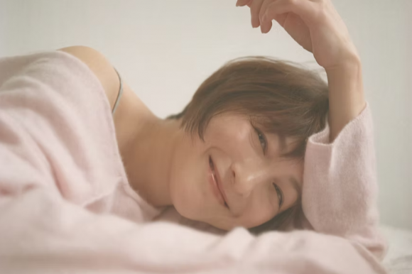 일본의 인기 여배우 히로스에 료코(44). 히로스에 료코 공식 홈페이지 캡처