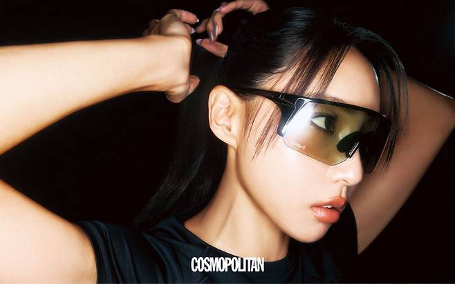 땀받이가 결합돼 러닝 및 다양한 스포츠에 최적화된 레디 고글 20만원대 WTD.