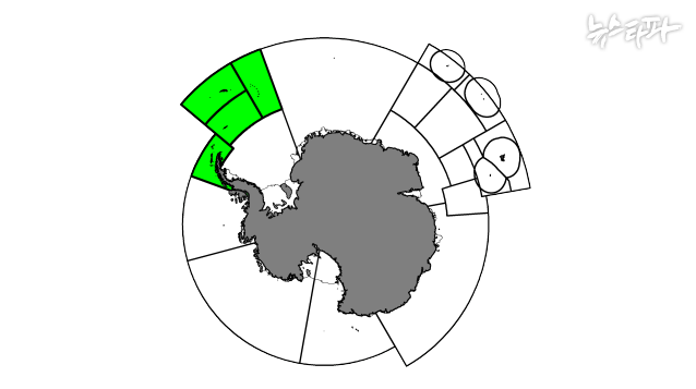 ▲남극 지도. CCAMLR는 이 지도에서 녹색으로 표기된 구역 내에서만 남극크릴 조업이 가능하도록 정하고 있다. (사진: CCAMLR)