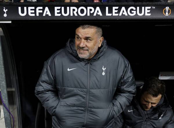 ▲ 토트넘 홋스퍼 엔제 포스테코글루 감독이 유로파리그(UEL) 4강 진출로 일단 경질 위기를 모면했다. ⓒ연합뉴스/REUTERS