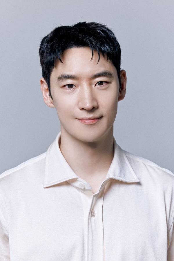 사진= 컴퍼니온 제공 / 배우 이제훈.