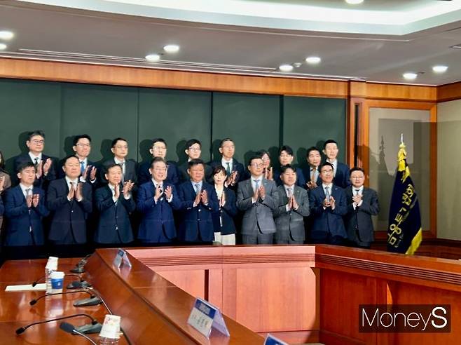 이 후보는 간담회에 앞서 향후 정책 구상 방향으로 정부의 역할 확대도 언급했다. 사진은 21일 서울 여의도 소재 금융투자협회에서 '자본시장 활성화를 위한 정책 간담회'가 열린 모습. /사진=김성아 기자