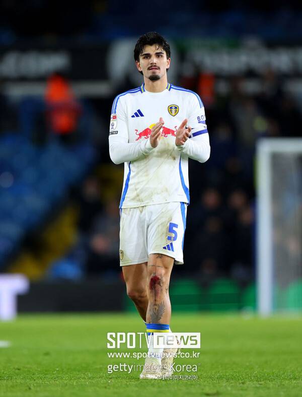 ▲ 조부모가 인도네시아 출신인 네덜란드, 벨기에 이중국적자인 리즈 유나이티드 중앙 수비수 파스칼 스트라위크. 인도네시아 축구협회가 혈통을 매개로 귀화에 열을 올리고 있다고 한다.