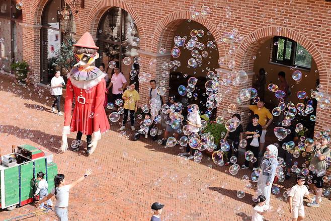 이탈리아 마을 비눗방울 체험