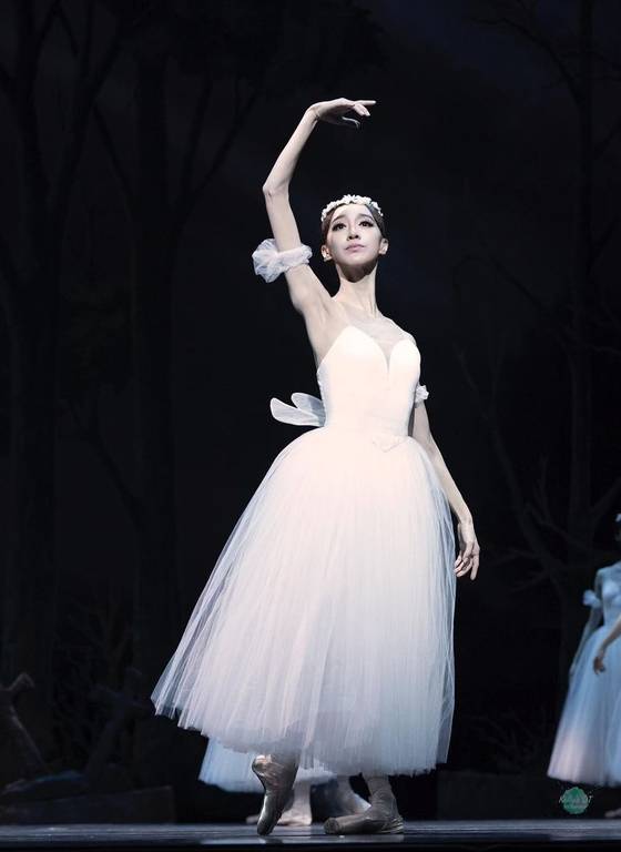 2023년 〈지젤〉 공연에서 ‘리드 윌리’역을 열연 중인 전여진 발레리나